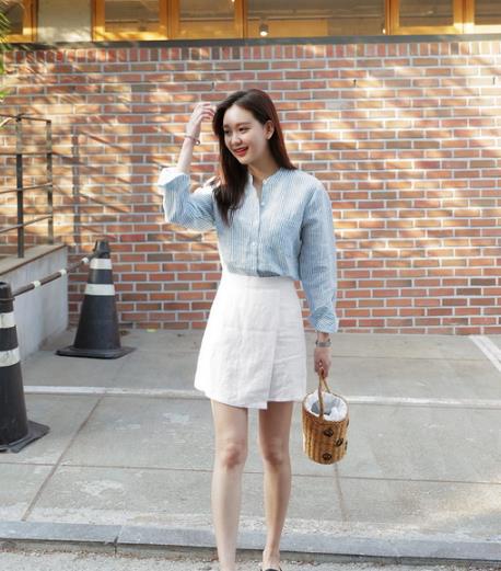 韩版条纹衬衫的多种搭配：打造百变风格（图）