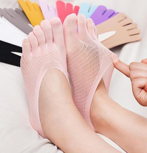 今年最流行的时尚隐形船袜搭配:凸显文艺范 今年最流行的时尚隐形船袜搭配:凸显文艺范