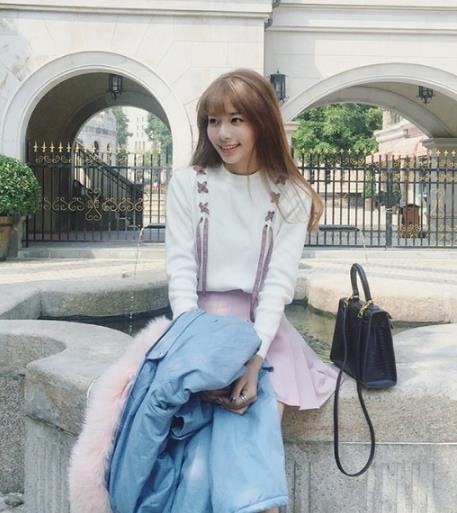 穿上这几款漂亮的毛衣 让你如模特一般的美丽