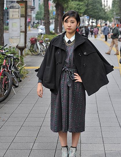 时尚潮人都爱长裙 5款长裙穿出春装新穿法