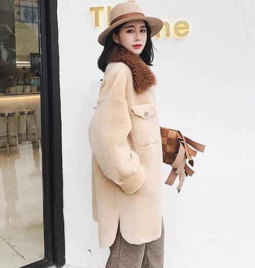 春季必备外套 羊糕毛剪绒外套的多种搭配推荐(图) 春季必备外套 羊糕毛剪绒外套的多种搭配推荐(图)