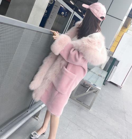 春季必备外套 羊糕毛剪绒外套的多种搭配推荐(图) 春季必备外套 羊糕毛剪绒外套的多种搭配推荐(图)