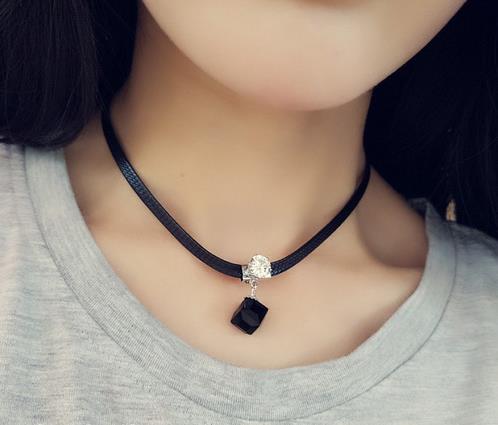 藏在你颈间的小个性 锁骨项链分享（图）