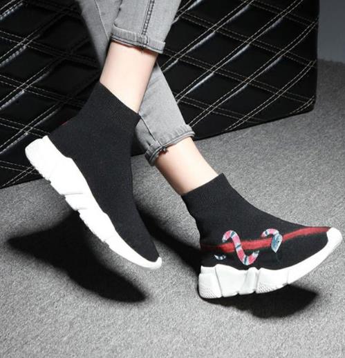 2018春季最流行唐嫣同款袜子鞋 帅气性感（图）