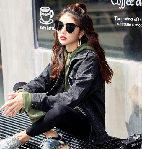 春季必备外套 牛仔外套的多种搭配（图）