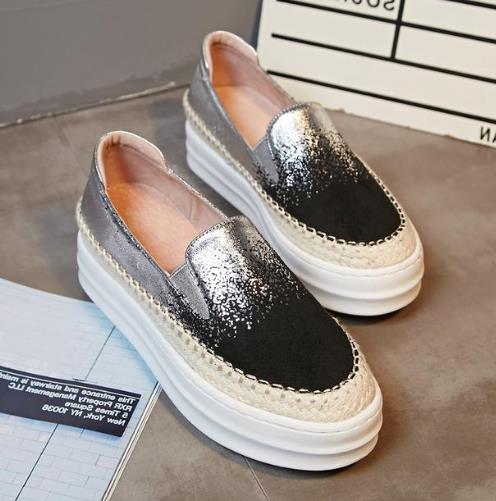 今年流行时尚百搭显腿长的松糕鞋搭配（图）