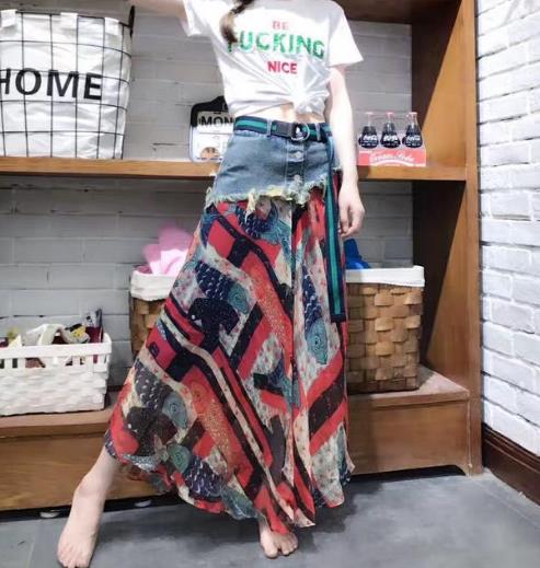 减龄显瘦牛仔裙搭配 穿出温婉学院风