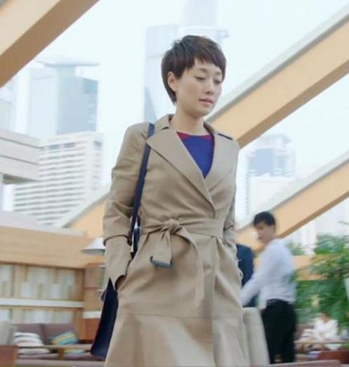 明星同款风衣 5款风衣搭配让你美美过春节 明星同款风衣 5款风衣搭配让你美美过春节