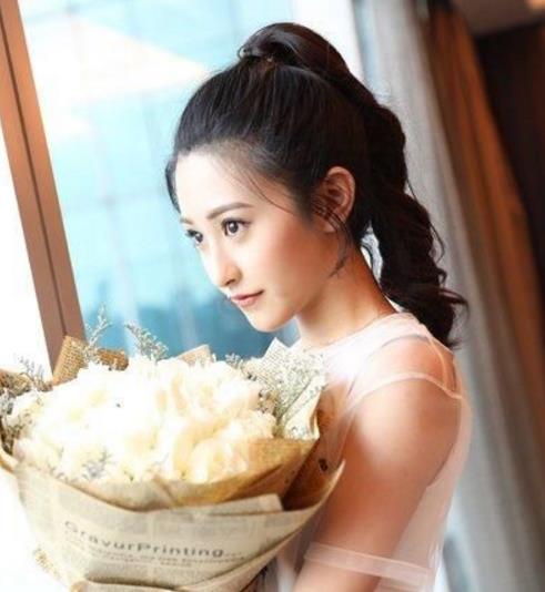 6款气质女生日常约会扎发发型示范（图）