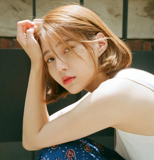 2018年最流行轻熟风内扣短发发型大全（图）