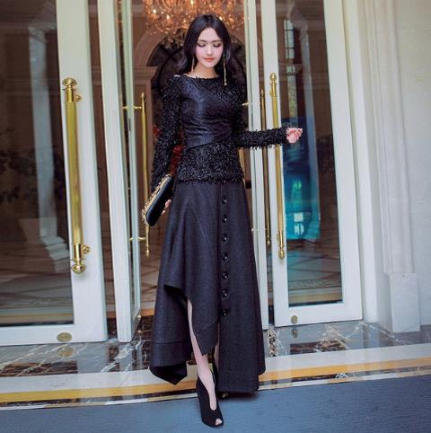 撞色格纹针织套装搭配高跟鞋：时尚又性感（图）