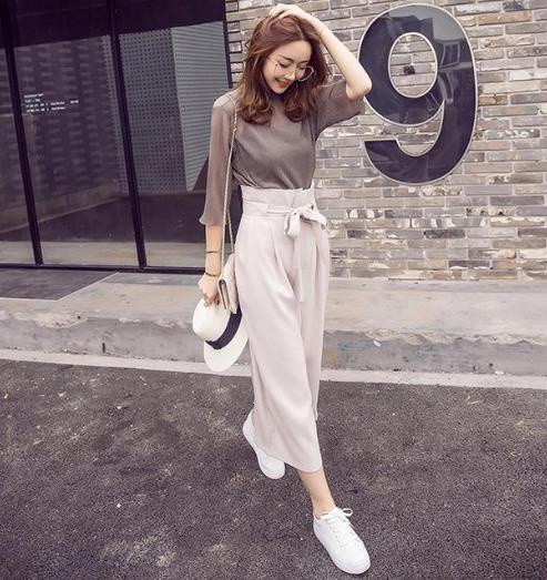 都市美女都在穿的套装 休闲上班速提气质(图) 都市美女都在穿的套装 休闲上班速提气质(图)