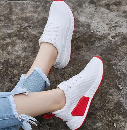 今年春季最流行的5款隐形增高运动鞋：经典百搭