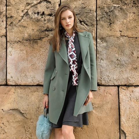 寒冬有羊羔毛棉衣搭配 继续做潮人 寒冬有羊羔毛棉衣搭配 继续做潮人