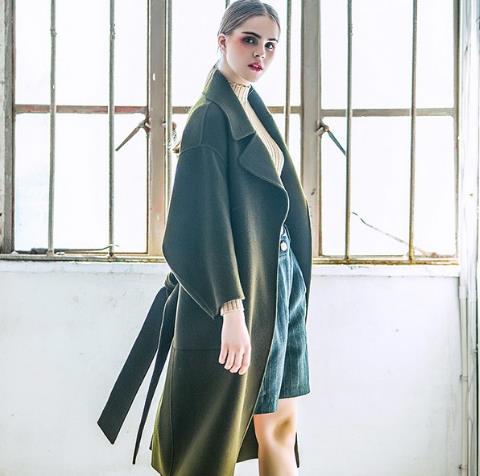 寒冬有羊羔毛棉衣搭配 继续做潮人 寒冬有羊羔毛棉衣搭配 继续做潮人