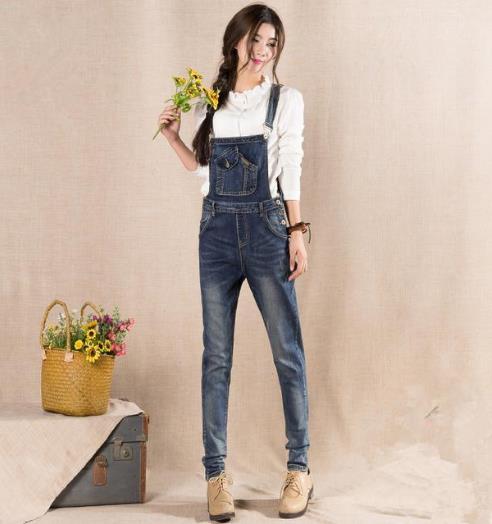 今年春天正流行的就数铅笔裤：瞬间打造大长腿