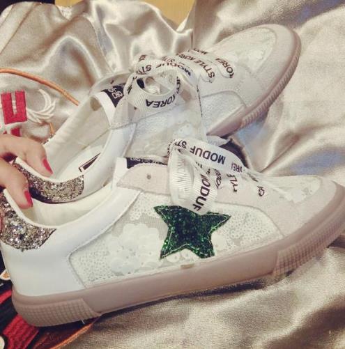 春季必备很时髦的蕾丝休闲鞋搭配示范（图）