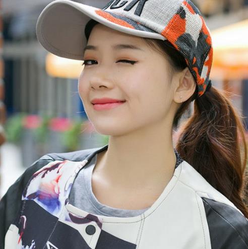 春季带上时尚棒球帽去凸显造型（图）