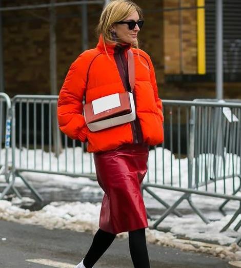 冬季如何穿搭半身裙：5款半身裙搭配让你更优雅