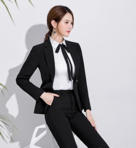 90后职场女生的穿衣搭配示范（图）