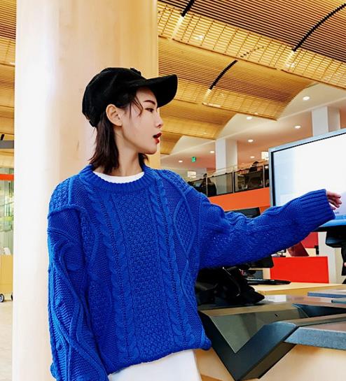 针织衫是春季最流行的时髦单品 让你又酷又美 针织衫是春季最流行的时髦单品 让你又酷又美