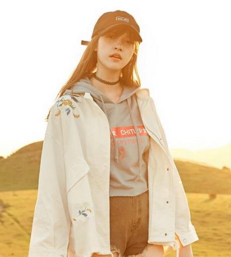 外套搭配牛仔裤 给你不一样的春季潮流搭配（图）