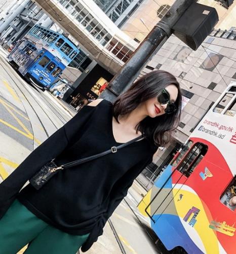 无毛衣不春天 性感优雅一字领毛衣推荐（图）