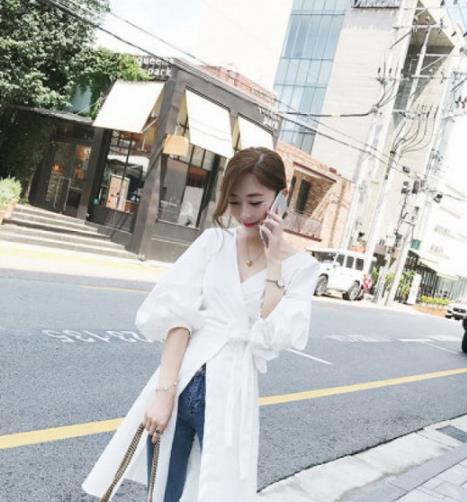 换季拥有一件酷酷的长外套就是最佳选择（图）