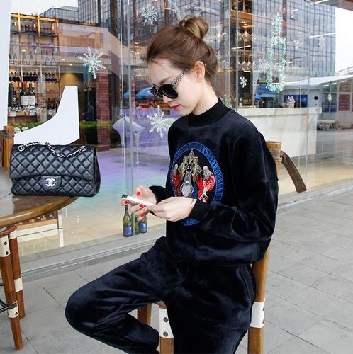 时尚达人必须要有的神器:卫衣两件套搭配分享 时尚达人必须要有的神器:卫衣两件套搭配分享