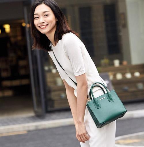 2018新款软牛皮女士手提包:低调又不失奢华 2018新款软牛皮女士手提包:低调又不失奢华
