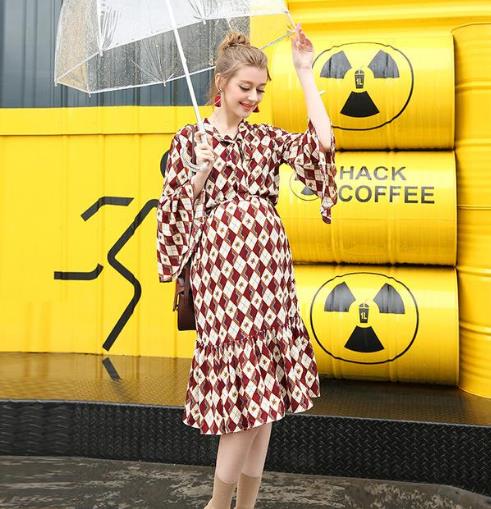 最新高端潮流孕妇裙 让你怀孕也时髦