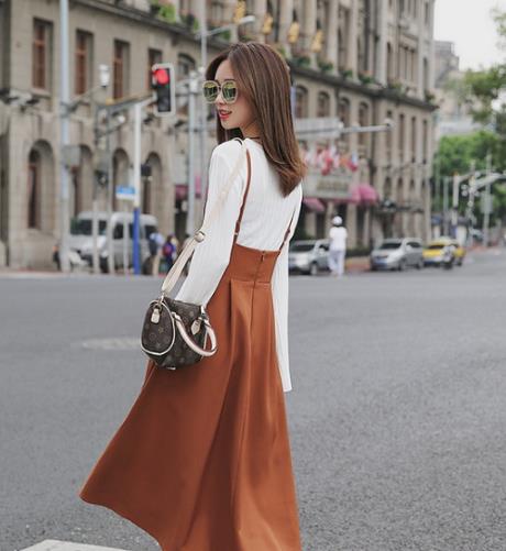 春天怎么能少得了焦糖色呢子大衣（图）