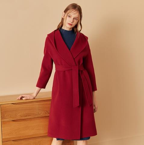 新年怎么穿:显气质的大红色针织连衣裙穿搭分享 新年怎么穿:显气质的大红色针织连衣裙穿搭分享