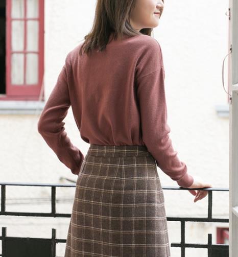 半身包臀裙的多种搭配 打造性感大长腿