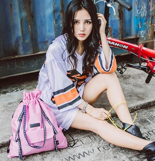 适合春季出游的5款时尚双肩包推荐(图) 适合春季出游的5款时尚双肩包推荐(图)