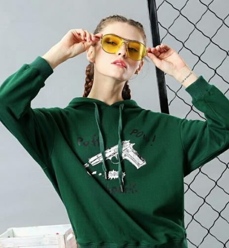 懒癌MM的福利：春季搭配一件卫衣轻松搞定