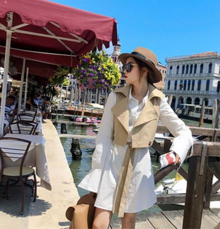 有了毛边牛仔阔腿裤的搭配 马上变身万人迷