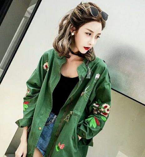 春季搭配 怎么能少的了时尚复古的刺绣外套
