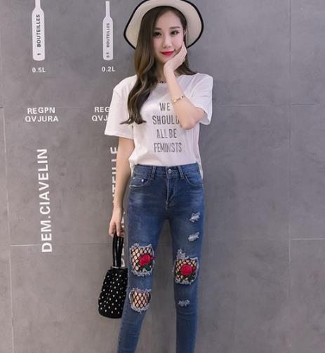 牛仔破洞裤这么破是因为它破得好看（图）