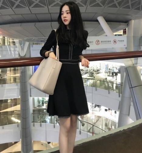 小高跟搭配连衣裙 早春的正确打开方式（图）