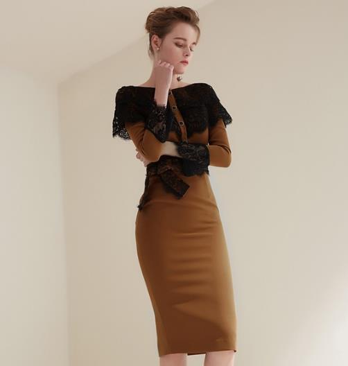 内搭必备一字领包臀连衣裙：时尚性感曲线美