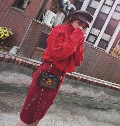 金丝绒百褶裙套装做打底 包你满意（图）