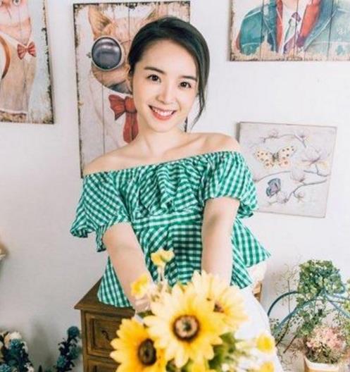 明星教你5款超简单的日常约会扎发发型（图）