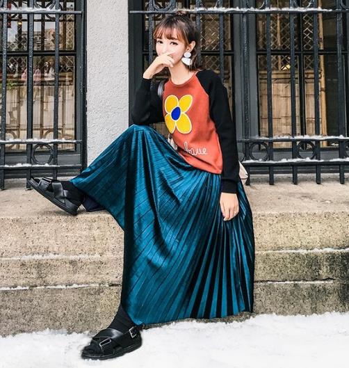 今年最流行的紫色卫衣 你买了吗