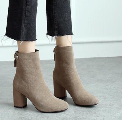 经典时尚尖头马丁靴让这个冬天更帅气（图）