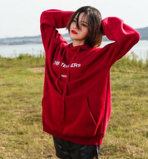 春季新款卫衣搭配 想不吸睛都难（图）