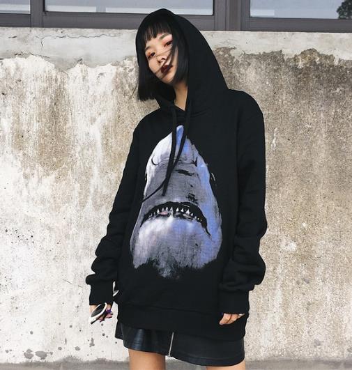 春季新款卫衣搭配 想不吸睛都难（图）