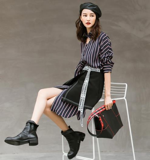 时尚达人街拍上镜必备人气套装 彰显潮流气息 时尚达人街拍上镜必备人气套装 彰显潮流气息