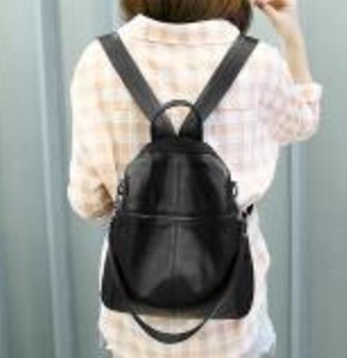 春季出游怎么能少了减龄时尚的真皮双肩包(图) 春季出游怎么能少了减龄时尚的真皮双肩包(图)