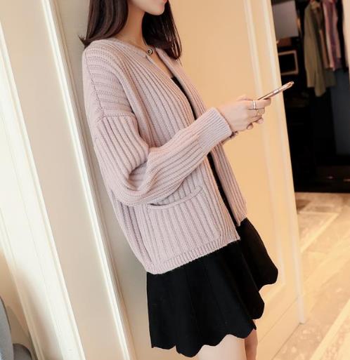 春天就该穿知性优雅的针织开衫：时尚又百搭（图）